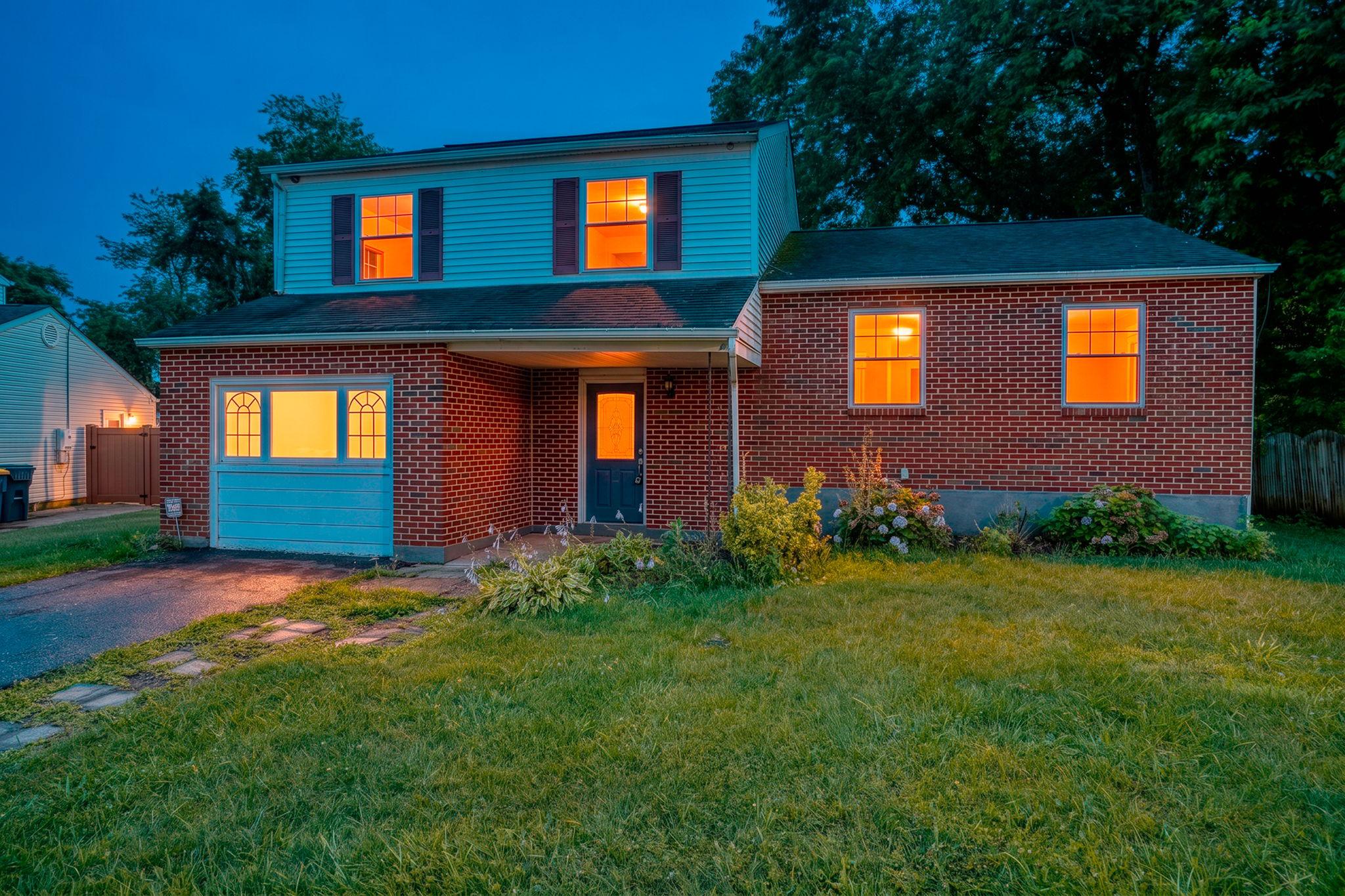 8 Yorktown Rd Property Photo 1