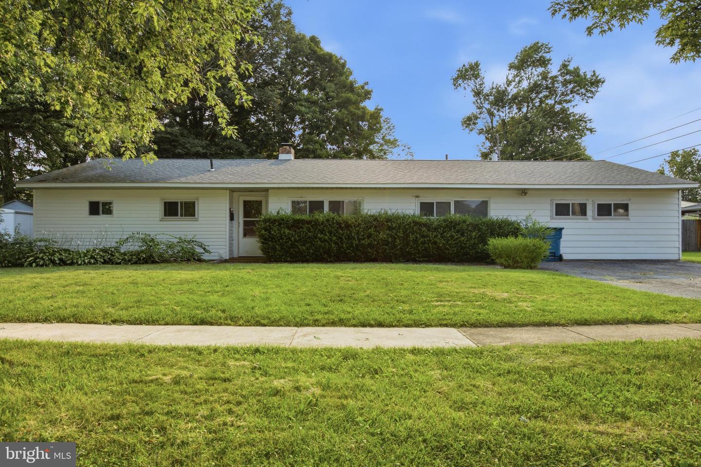 4 Knickerbocker Dr Property Photo 1