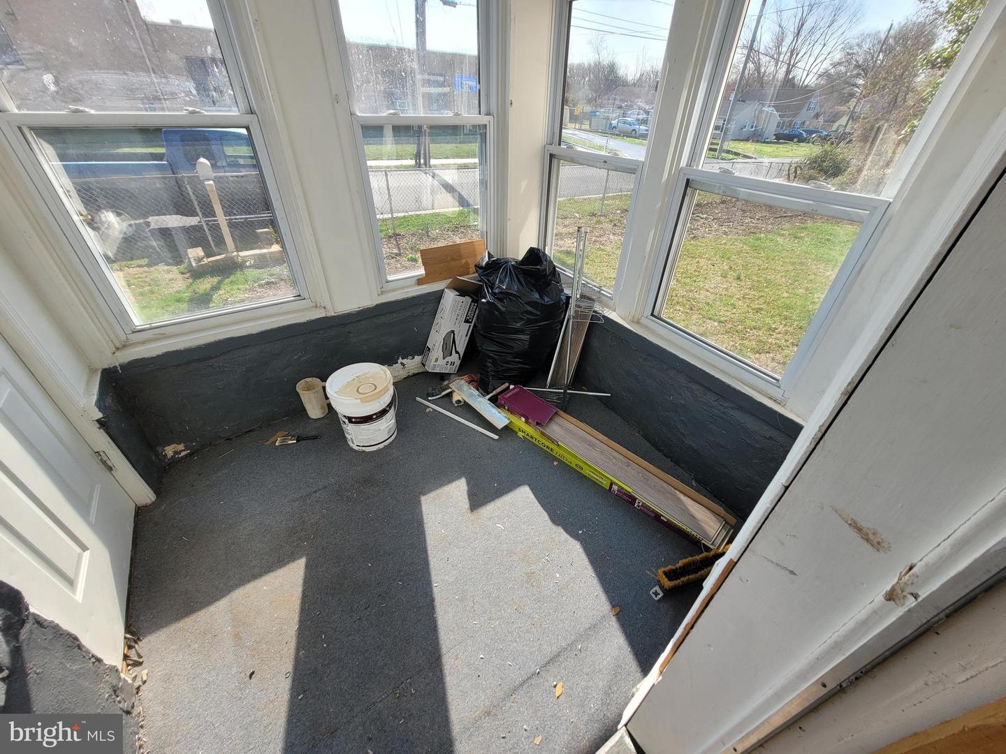 305 Maple Property Photo 6