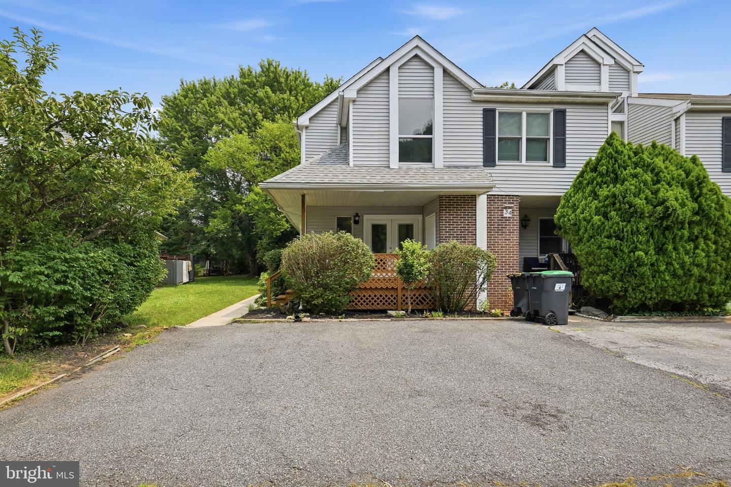 36 Ashley Dr Property Photo 1