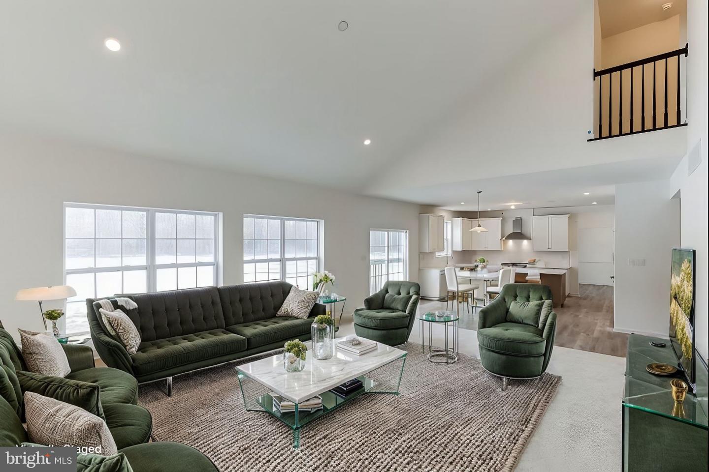 5-1/2a Larchmont Ct Property Photo 18