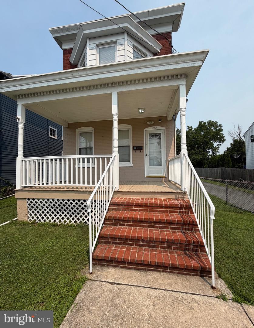 102 Northern Ave Property Photo 3