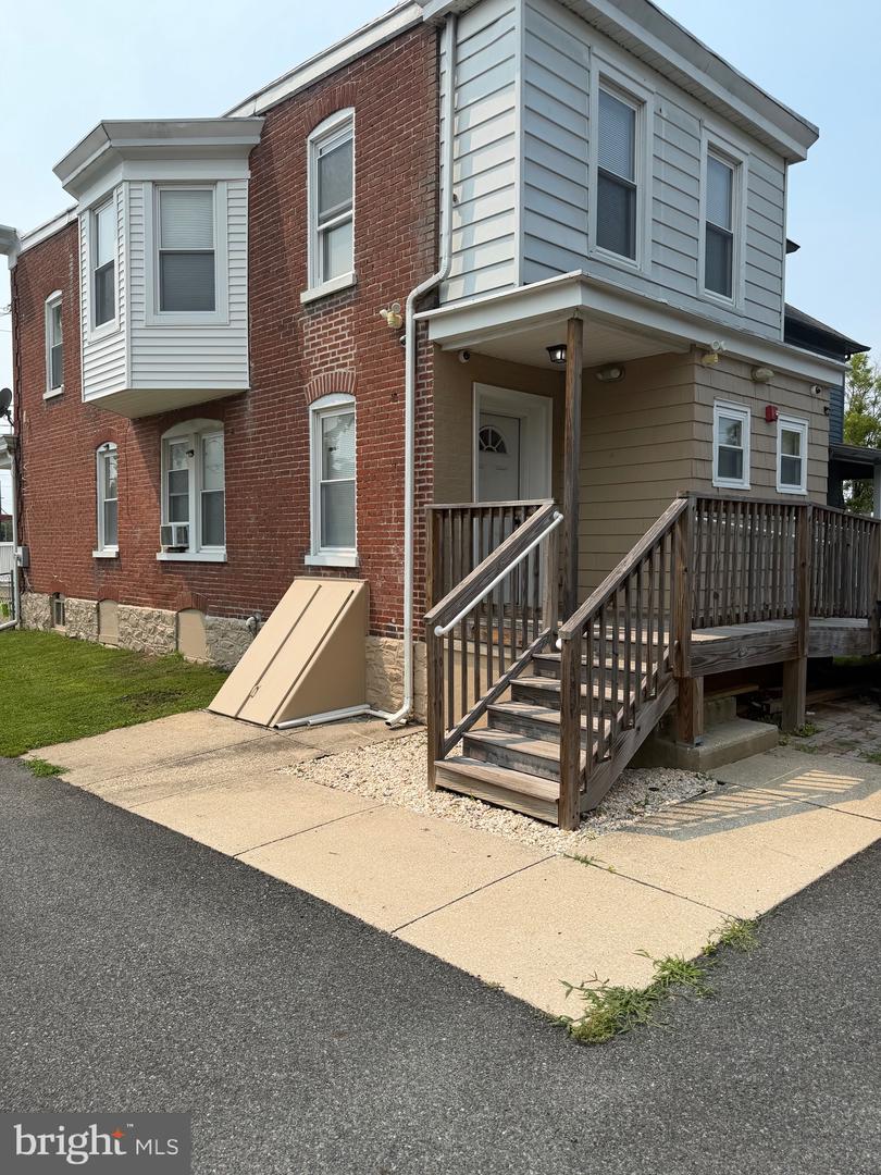 102 Northern Ave Property Photo 4
