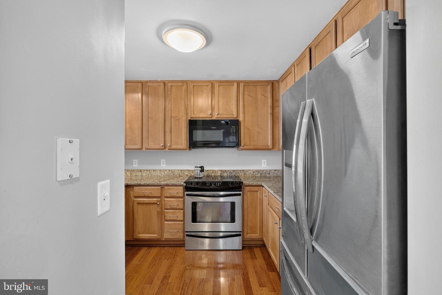 105-unit Christina Landing Dr #1605 Property Photo 16