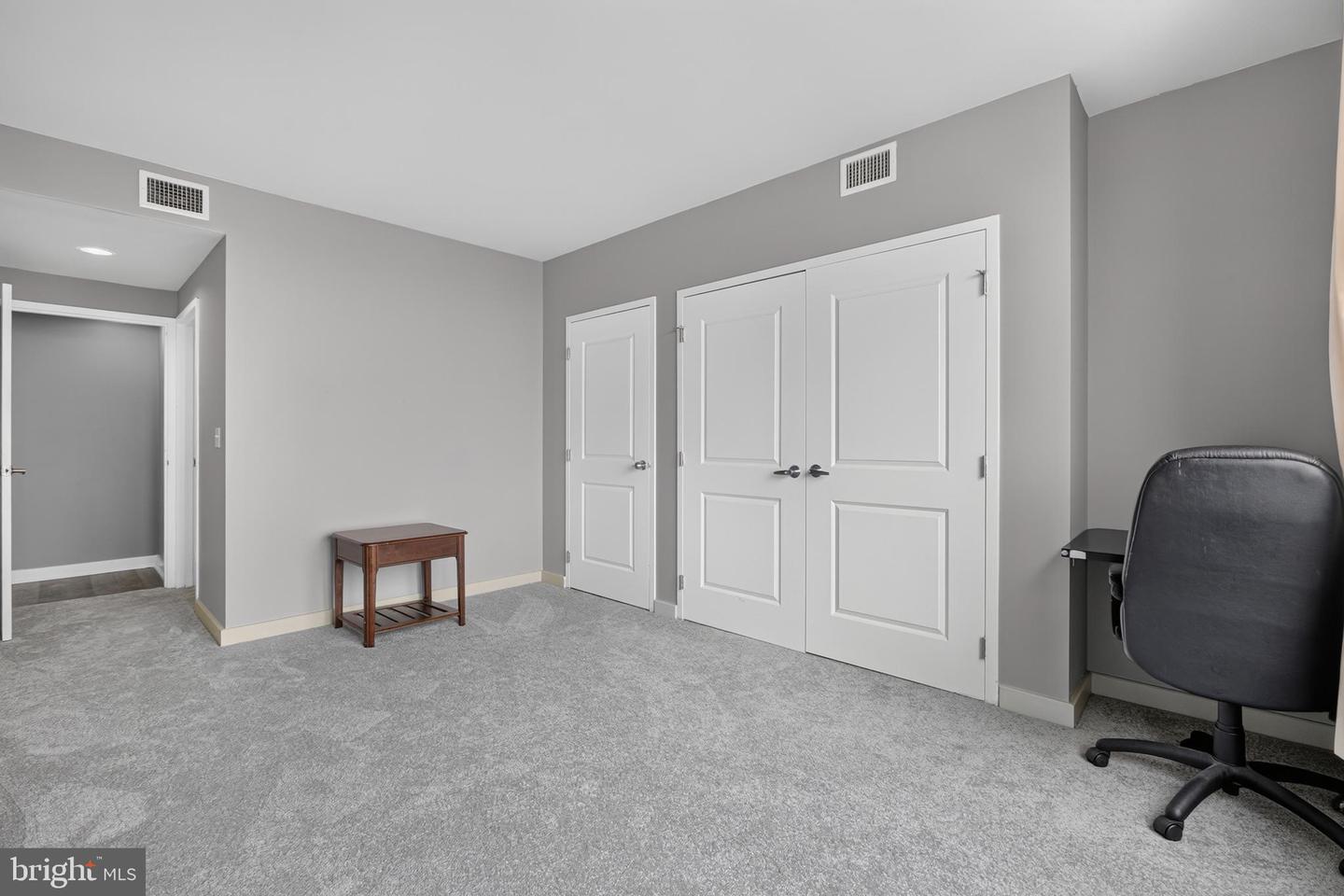 105-unit Christina Landing Dr #1605 Property Photo 19