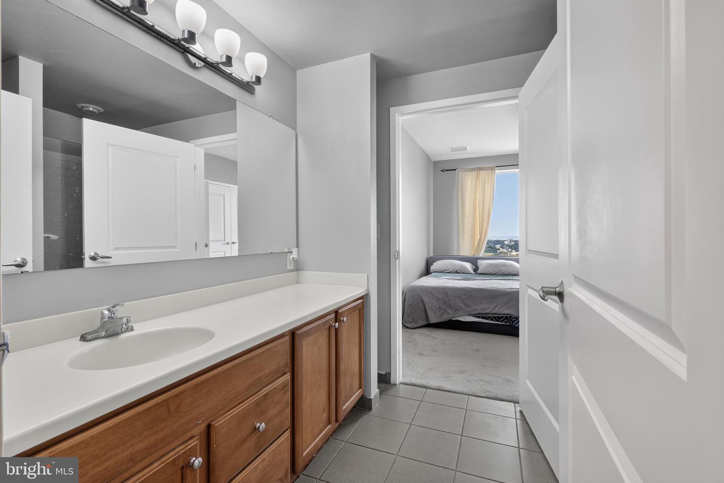 105-unit Christina Landing Dr #1605 Property Photo 31
