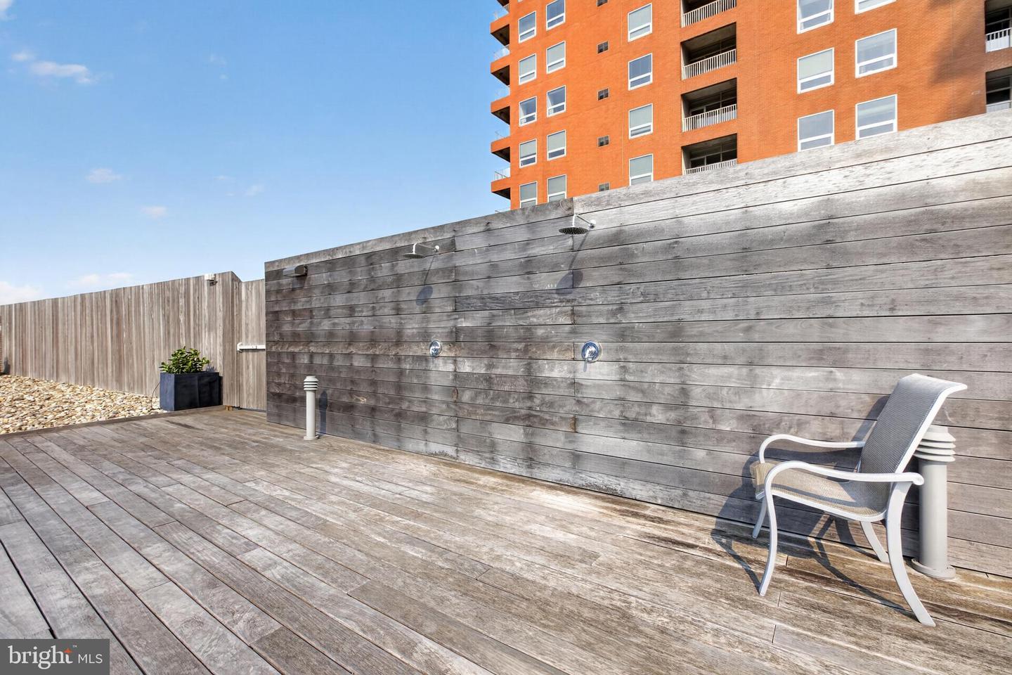 105-unit Christina Landing Dr #1605 Property Photo 40