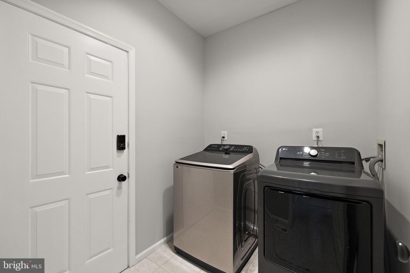 1 Alfred Court Property Photo 27