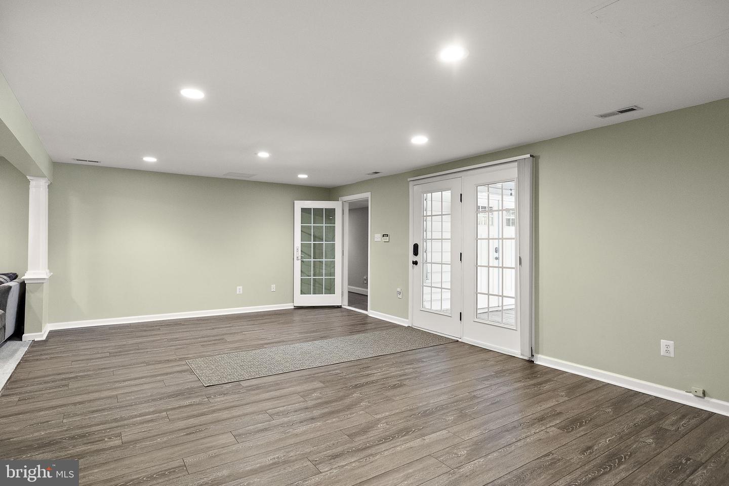 1 Alfred Court Property Photo 63
