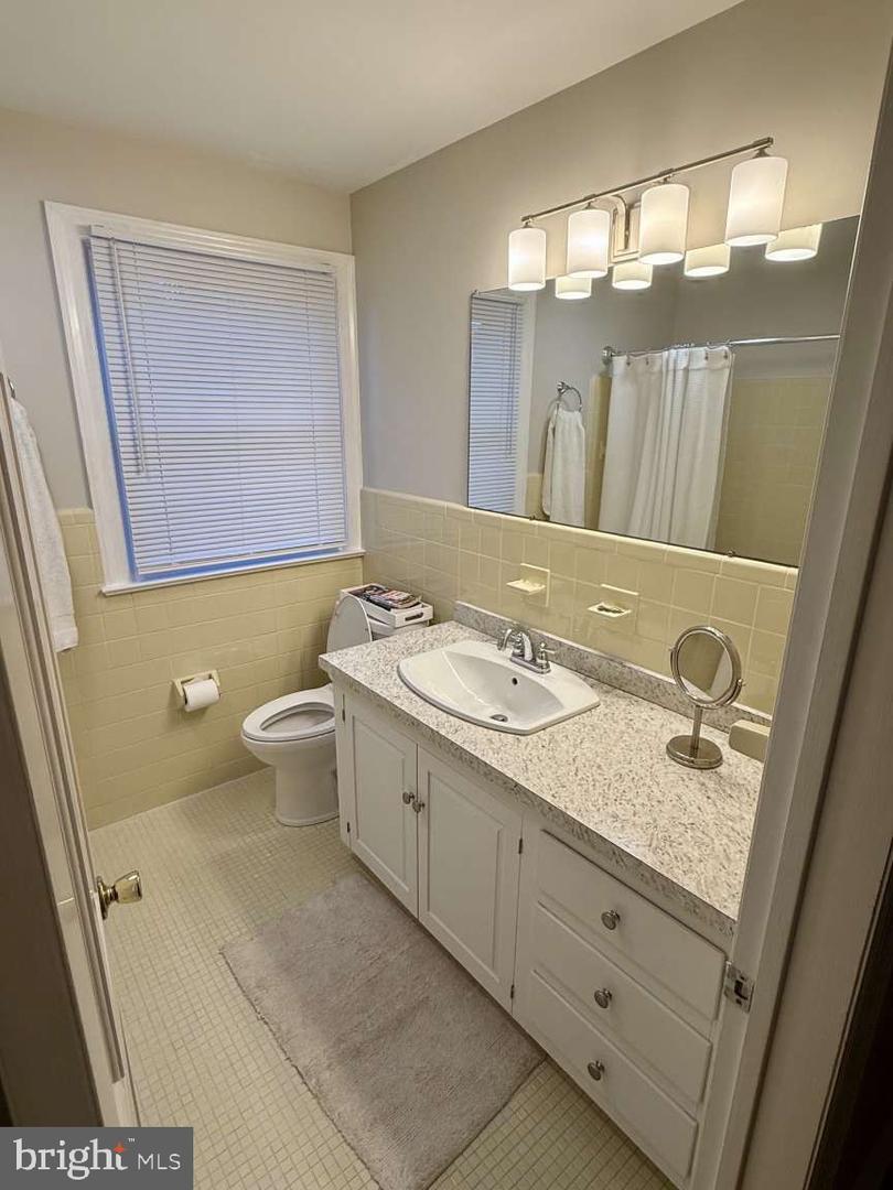 612 Whitby Dr Property Photo 17