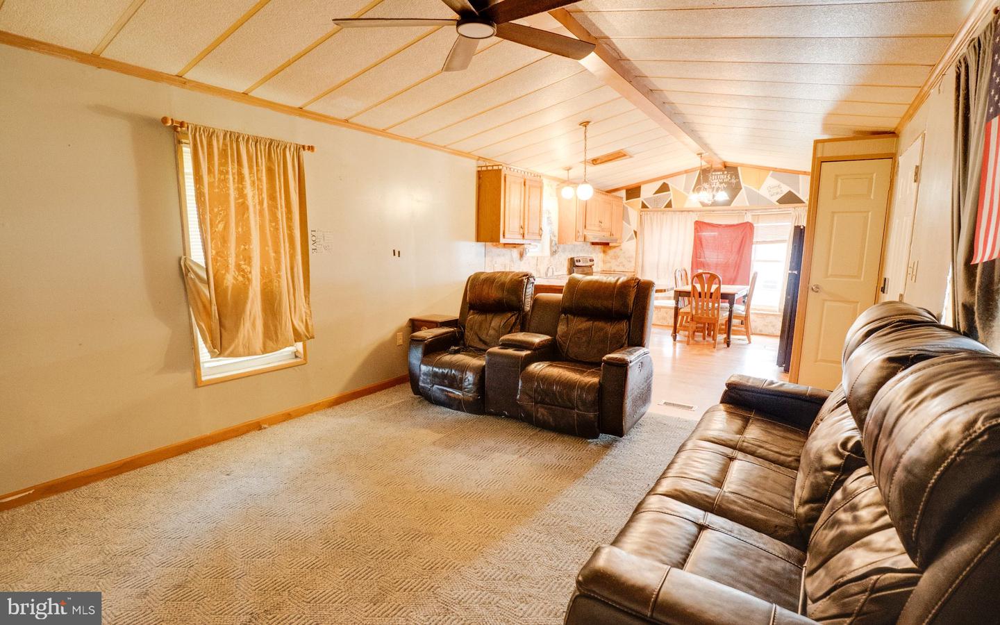 6 Milkweed Ct #239 Property Photo 8