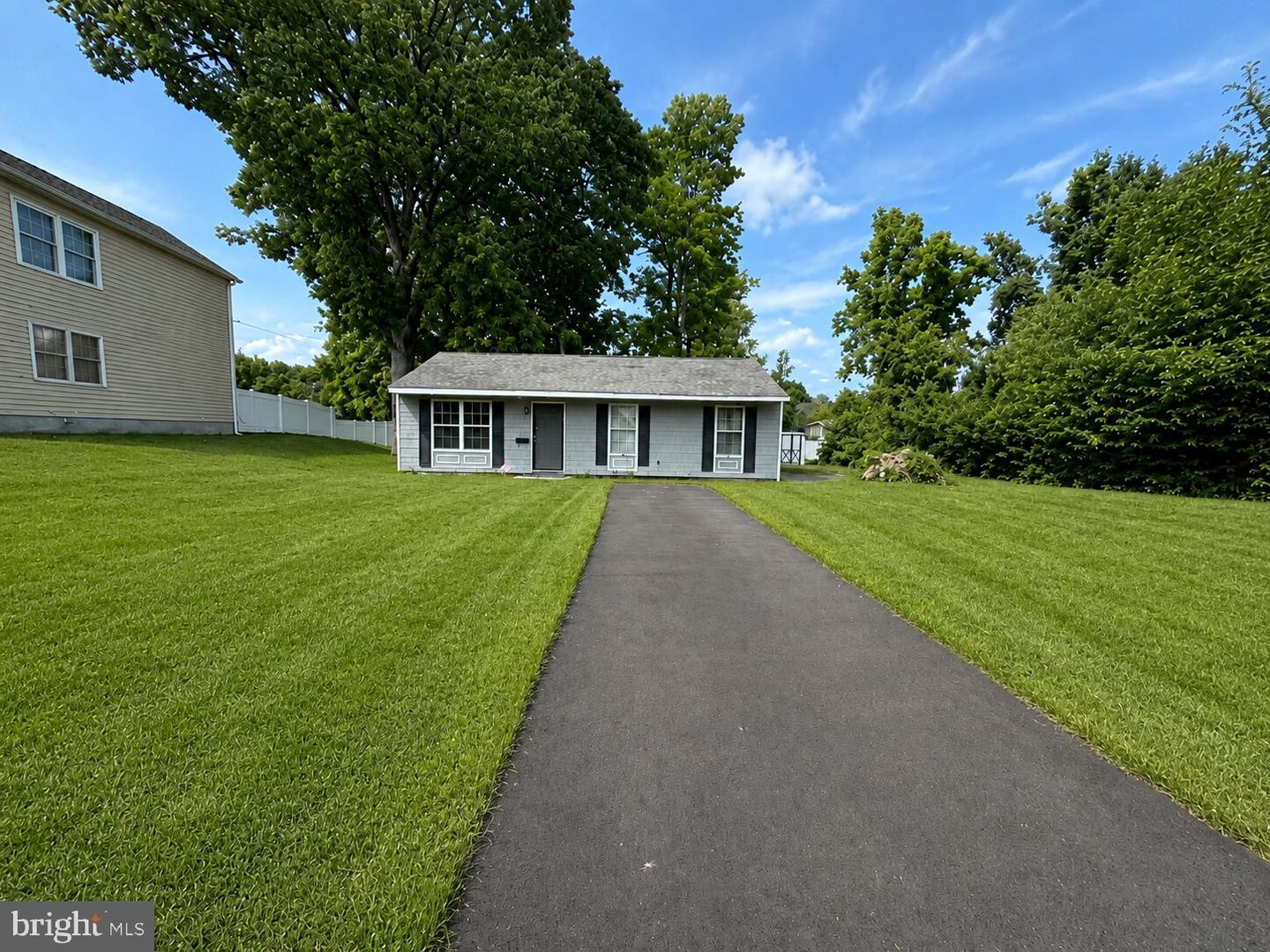 218 Meadowbrook Ave Property Photo 1