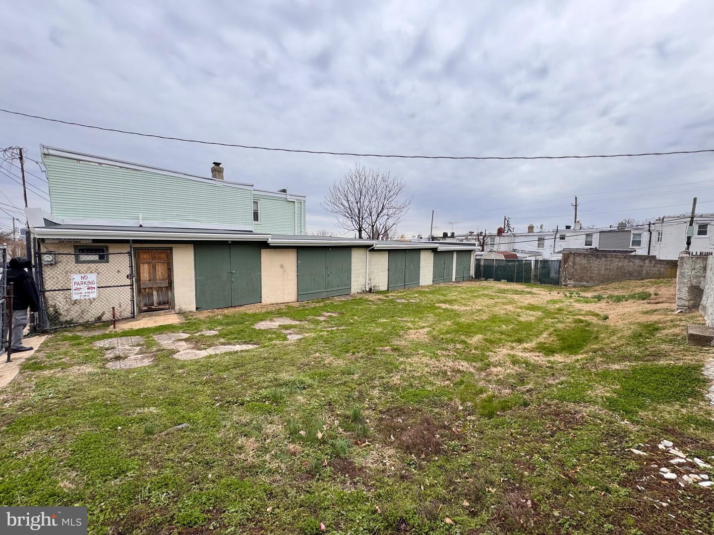 1330 Read St Property Photo 3