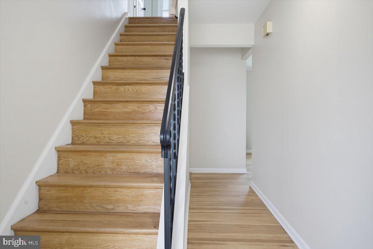 6 Black Rd Property Photo 4