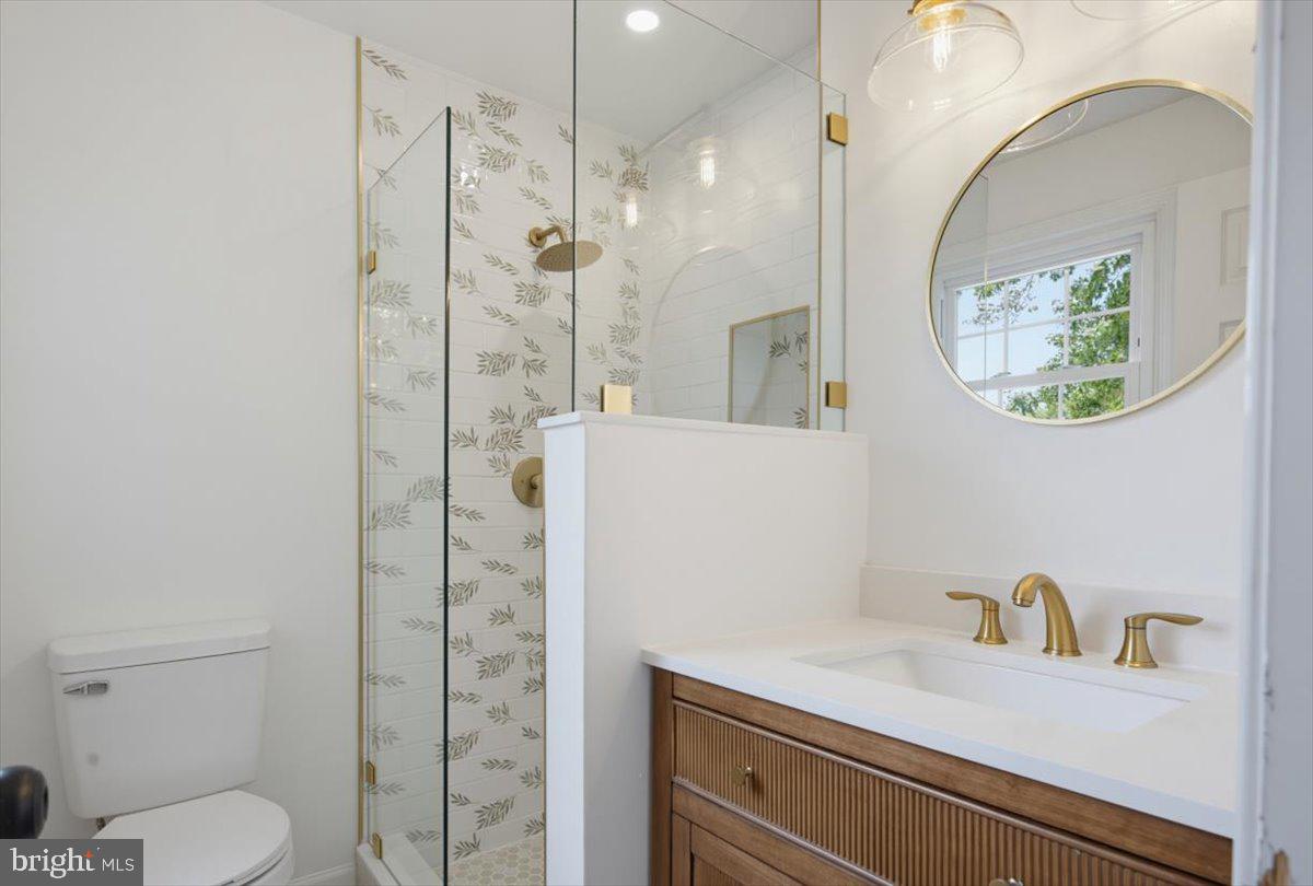 6 Black Rd Property Photo 18