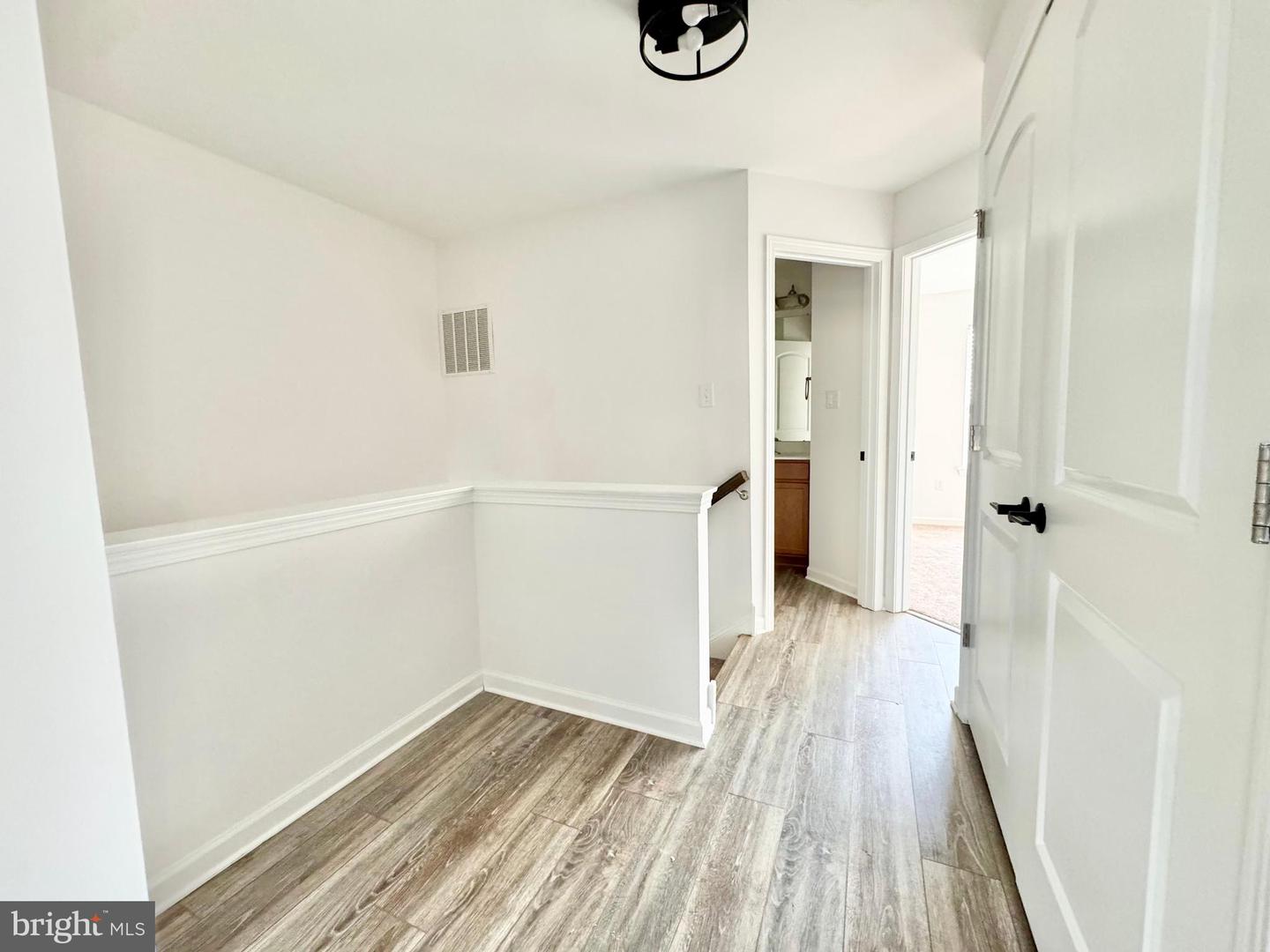 1066 Wickersham Way Property Photo 21
