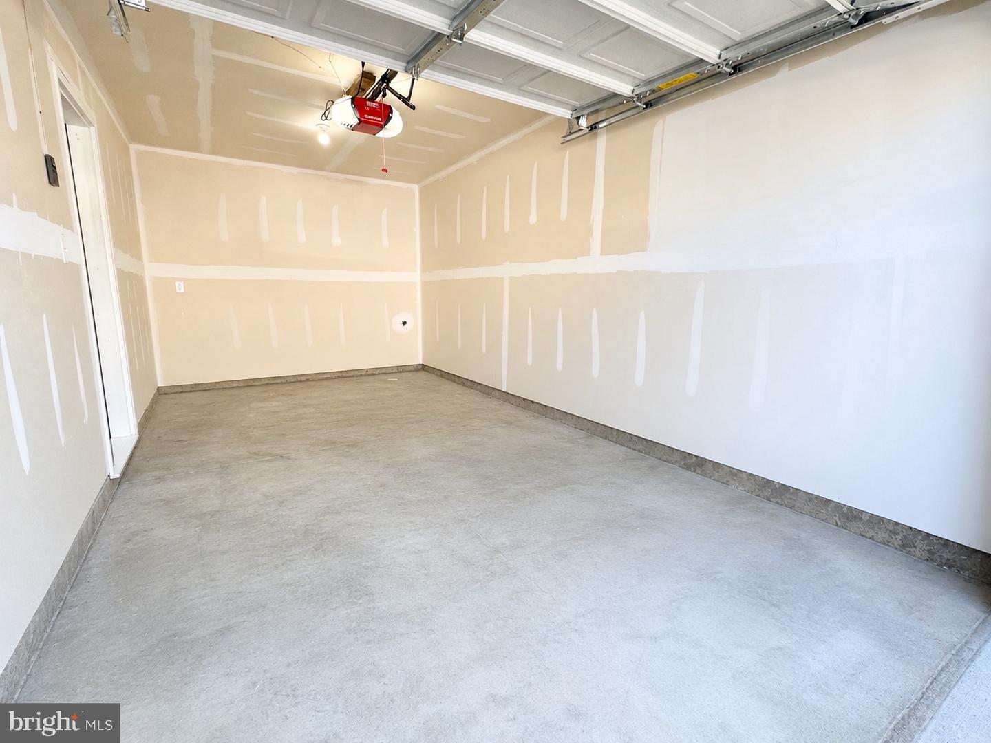 1066 Wickersham Way Property Photo 28