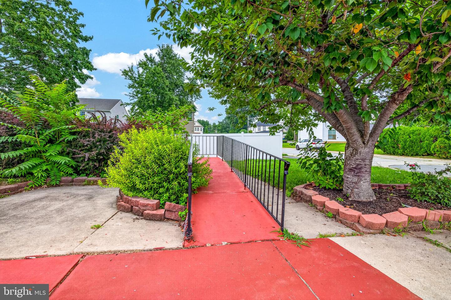 1016 Thames St Property Photo 5