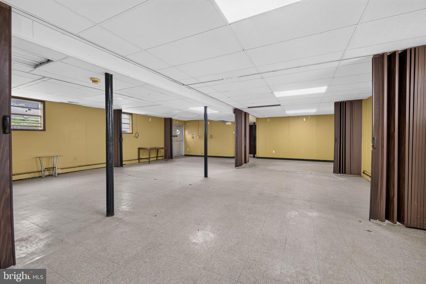 1016 Thames St Property Photo 23