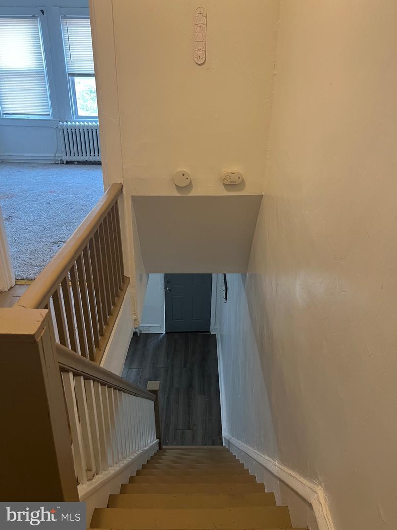 2407 Lamotte St Property Photo 9