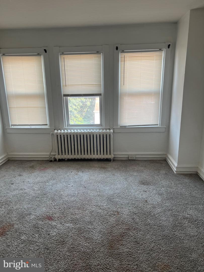 2407 Lamotte St Property Photo 12
