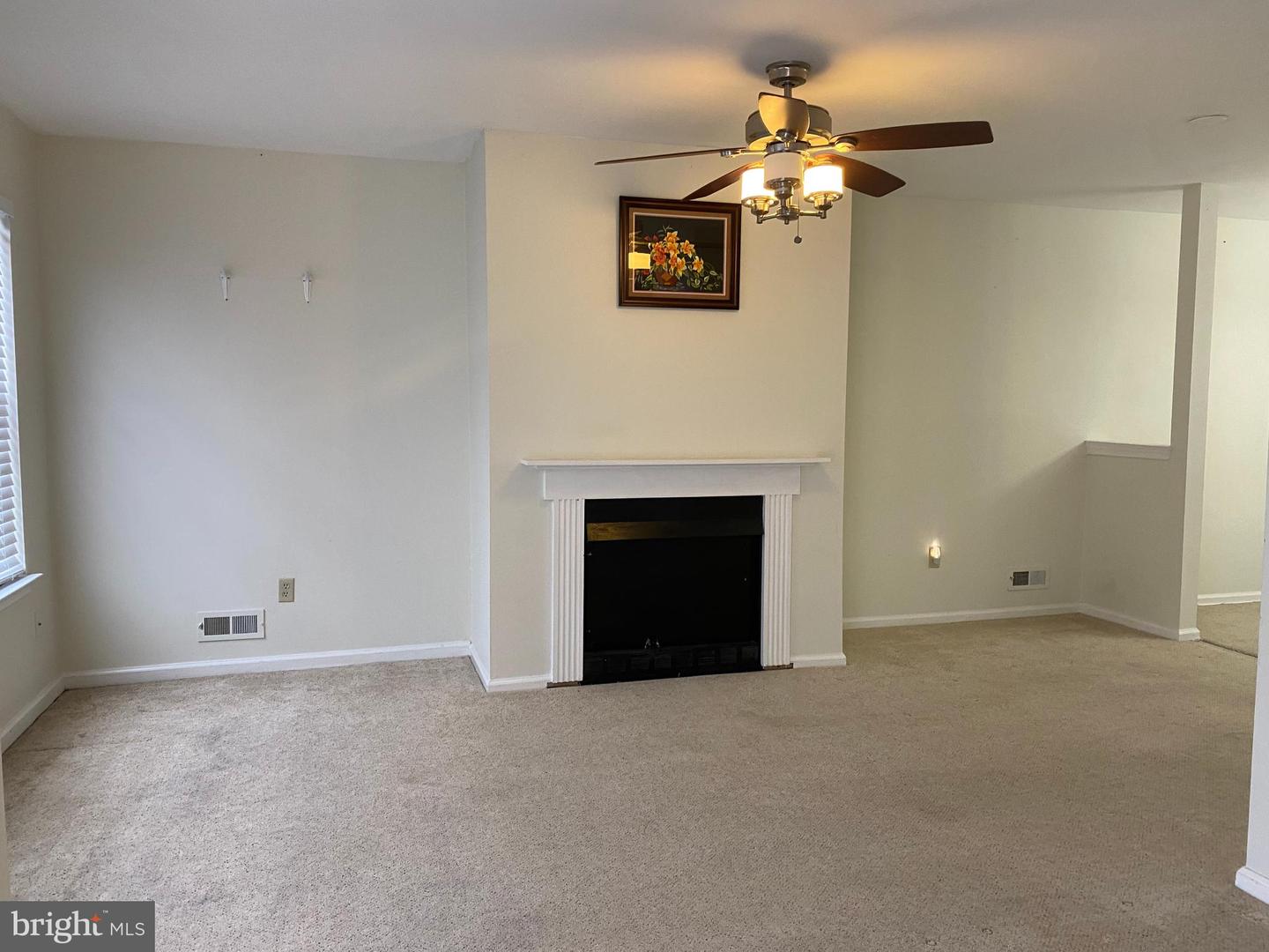 9 Revere Pl Property Photo 6