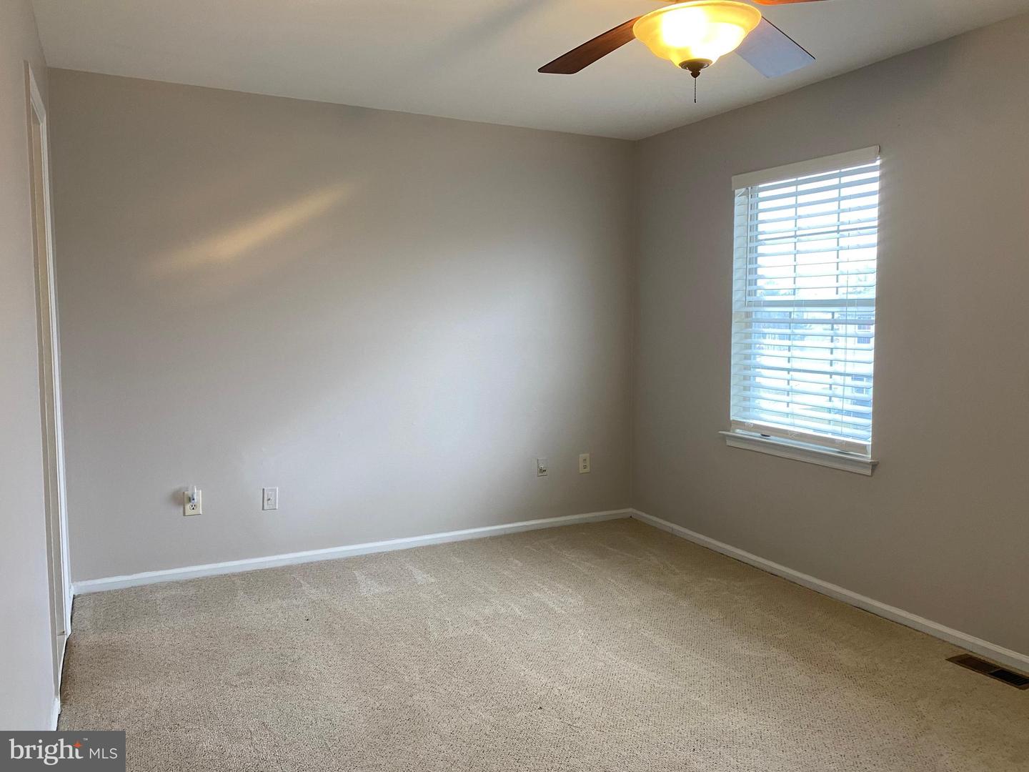 9 Revere Pl Property Photo 10