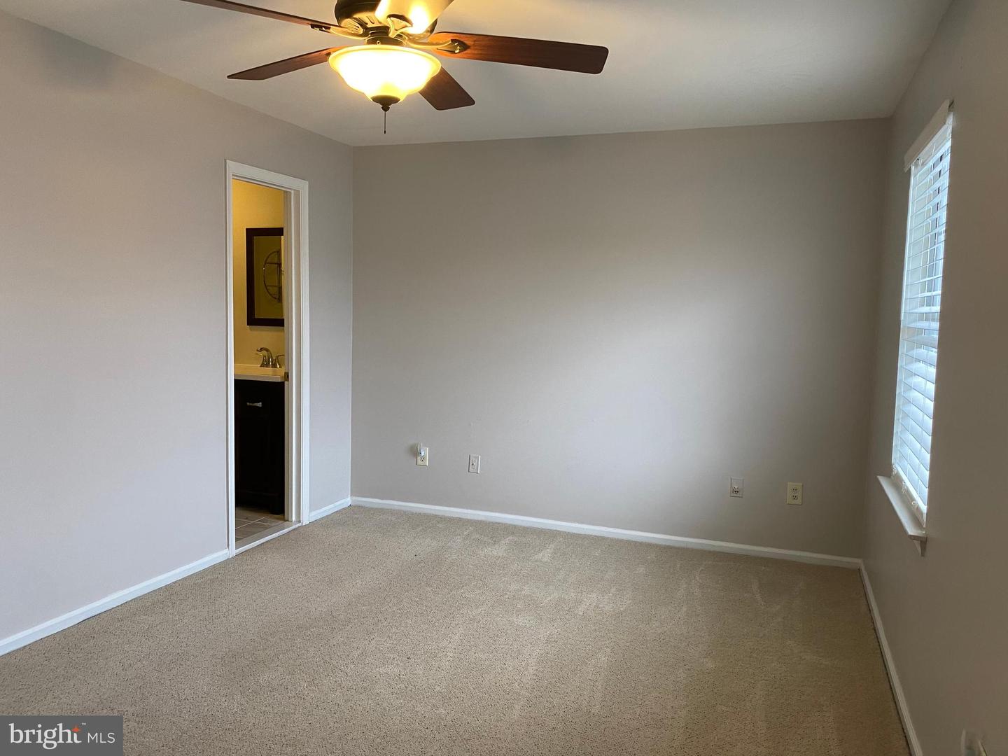 9 Revere Pl Property Photo 11