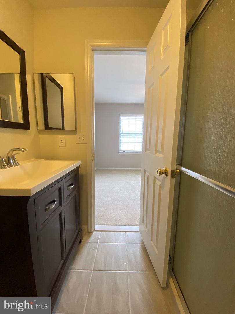 9 Revere Pl Property Photo 14