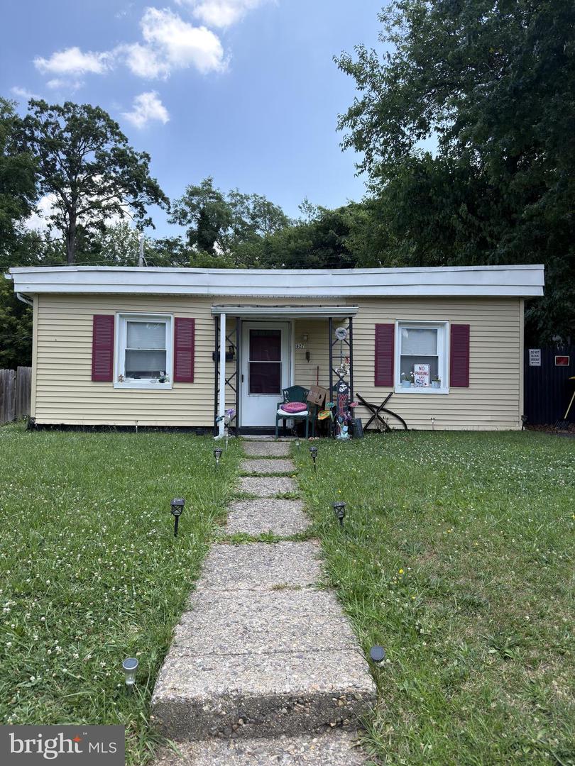 427 Carver Dr Property Photo 1