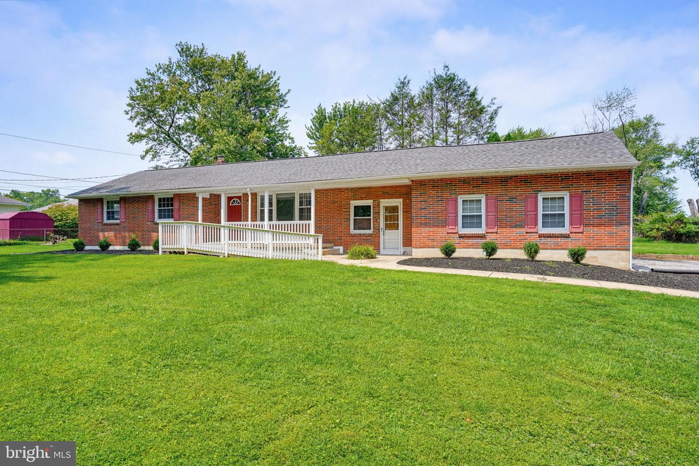 2630 Marsh Rd Property Photo 10