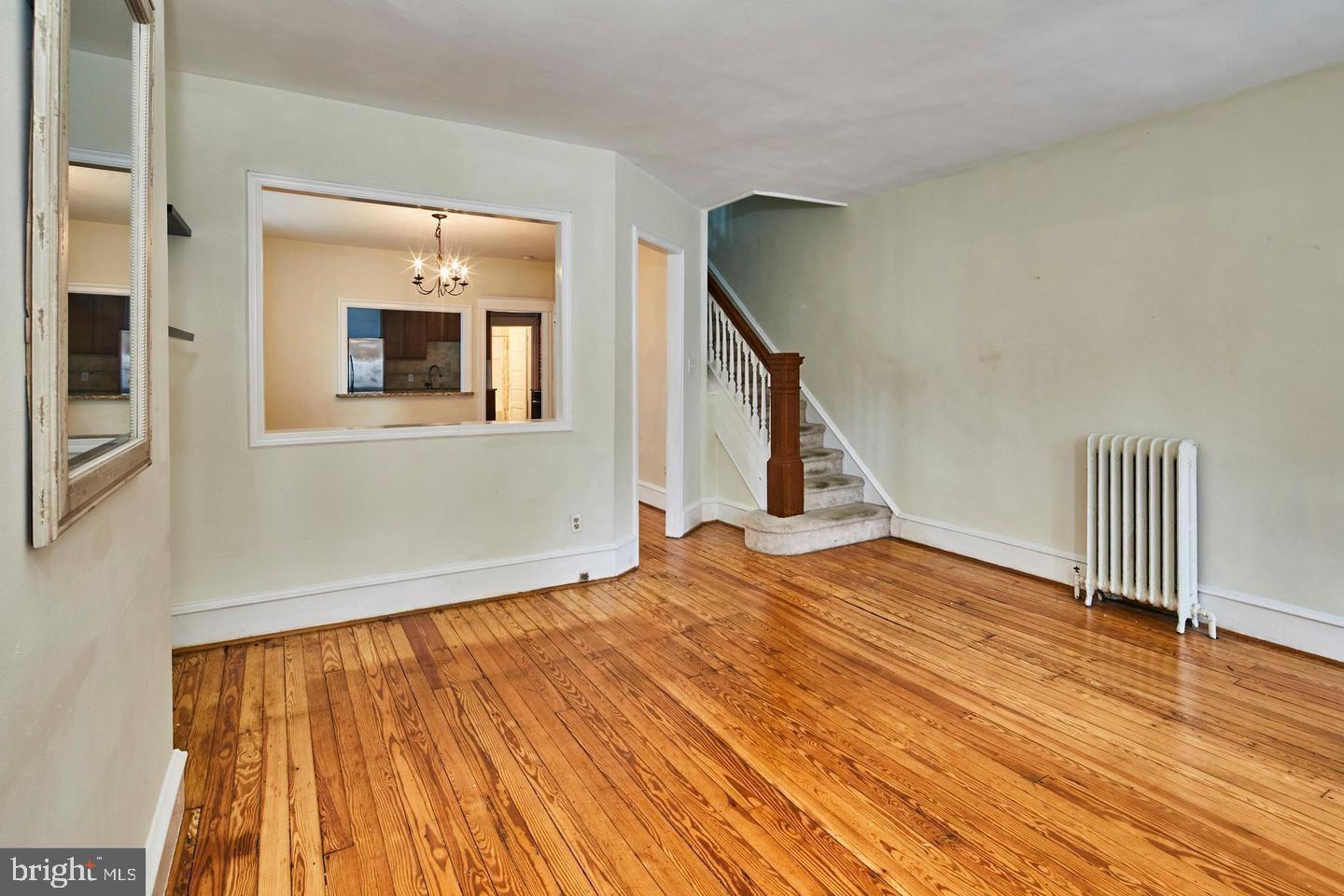 1607 W 9th St Property Photo 5