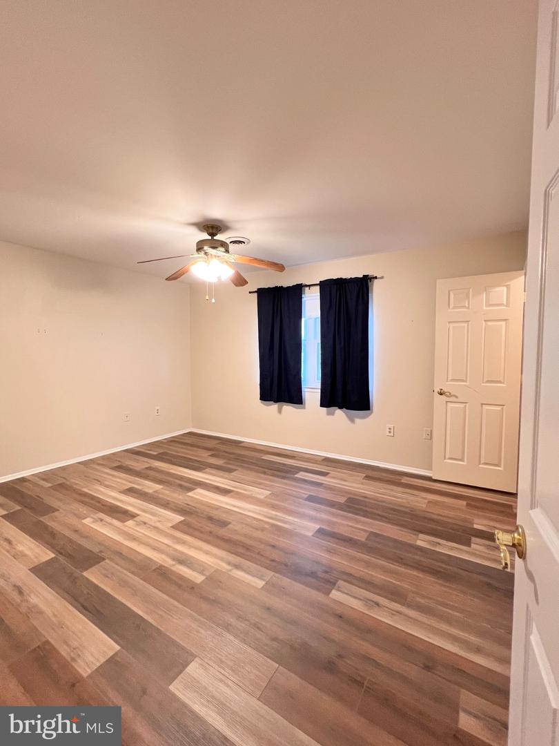 8 Rose Ter Property Photo 21