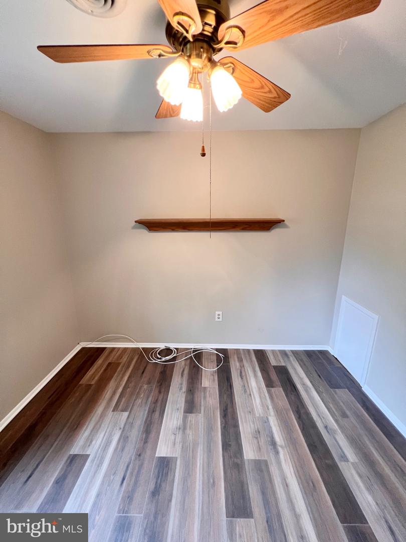 8 Rose Ter Property Photo 31