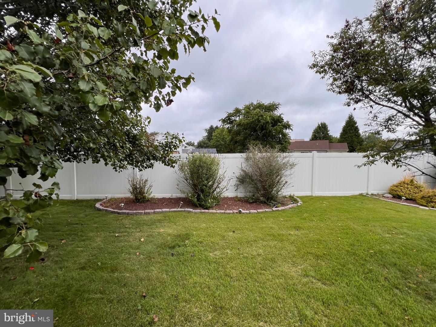 8 Rose Ter Property Photo 41