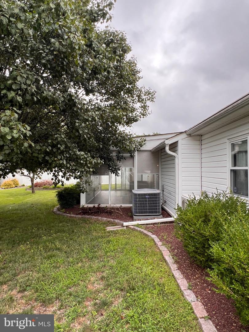 8 Rose Ter Property Photo 50