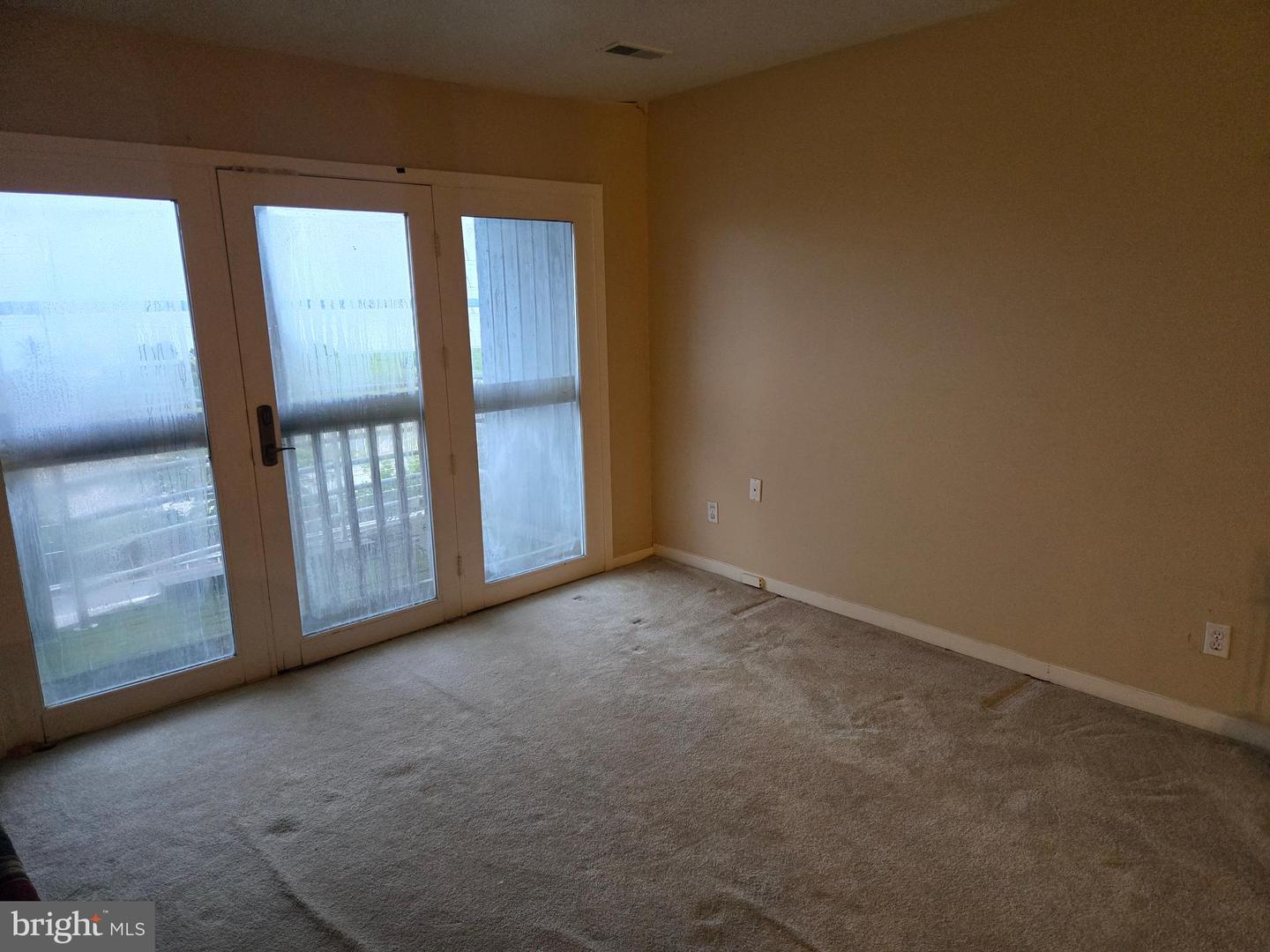 5209-unit 6 Le Parc Dr #38 Property Photo 12