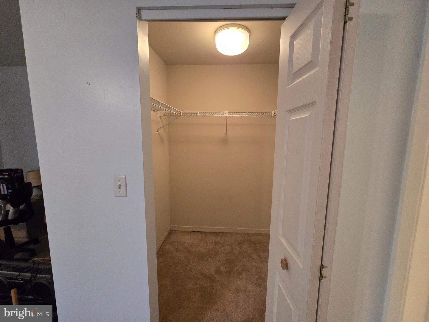 5209-unit 6 Le Parc Dr #38 Property Photo 18
