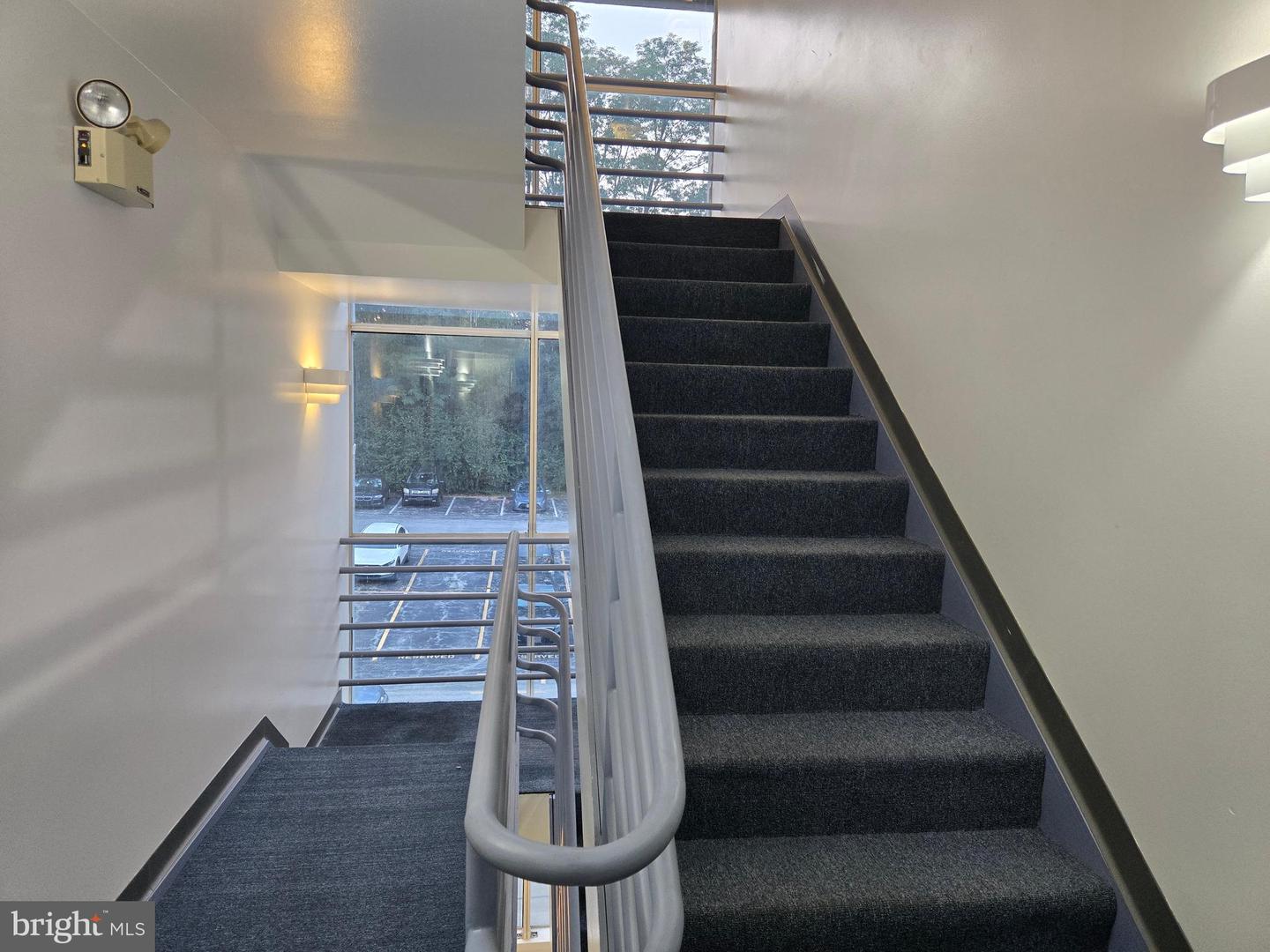 5209-unit 6 Le Parc Dr #38 Property Photo 22