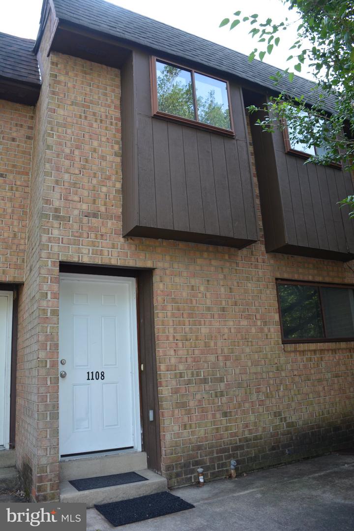 1108 Blair Ct Property Photo 1