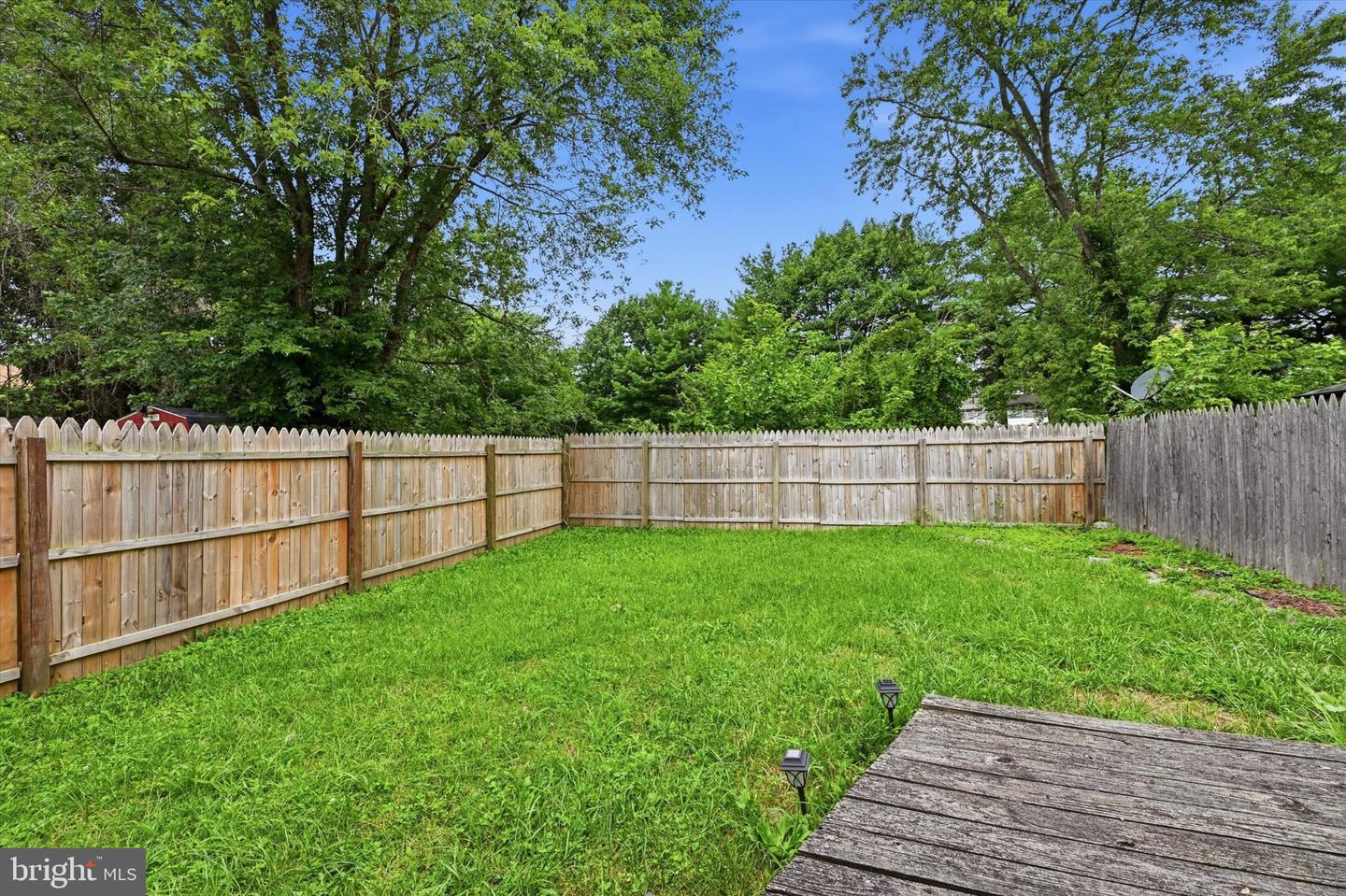 1402 Flanders Way Property Photo 3