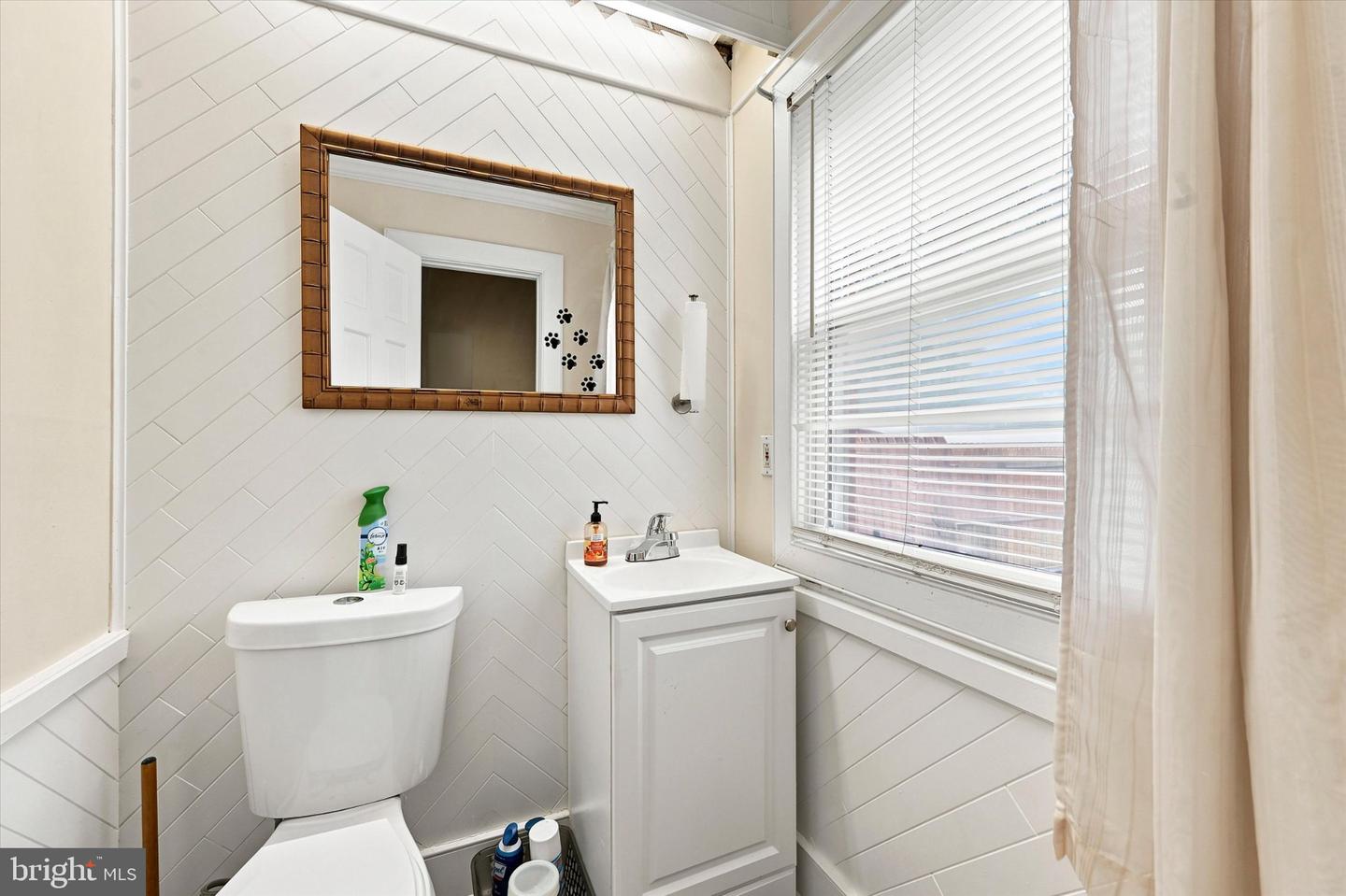1402 Flanders Way Property Photo 12