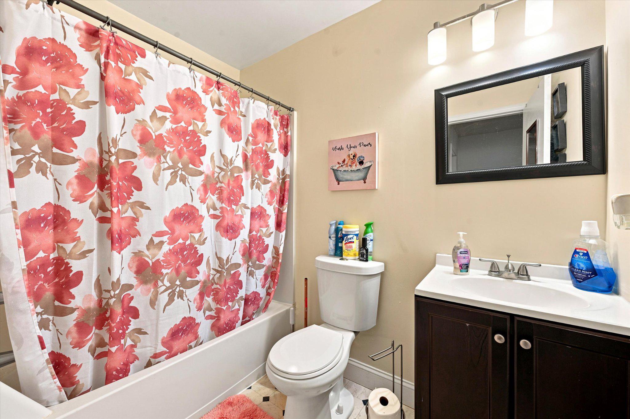 1402 Flanders Way Property Photo 25