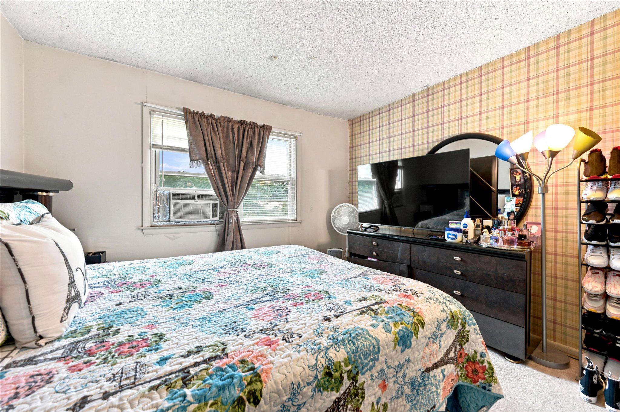 1402 Flanders Way Property Photo 28