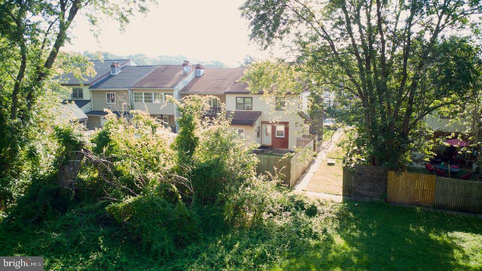 1402 Flanders Way Property Photo 44