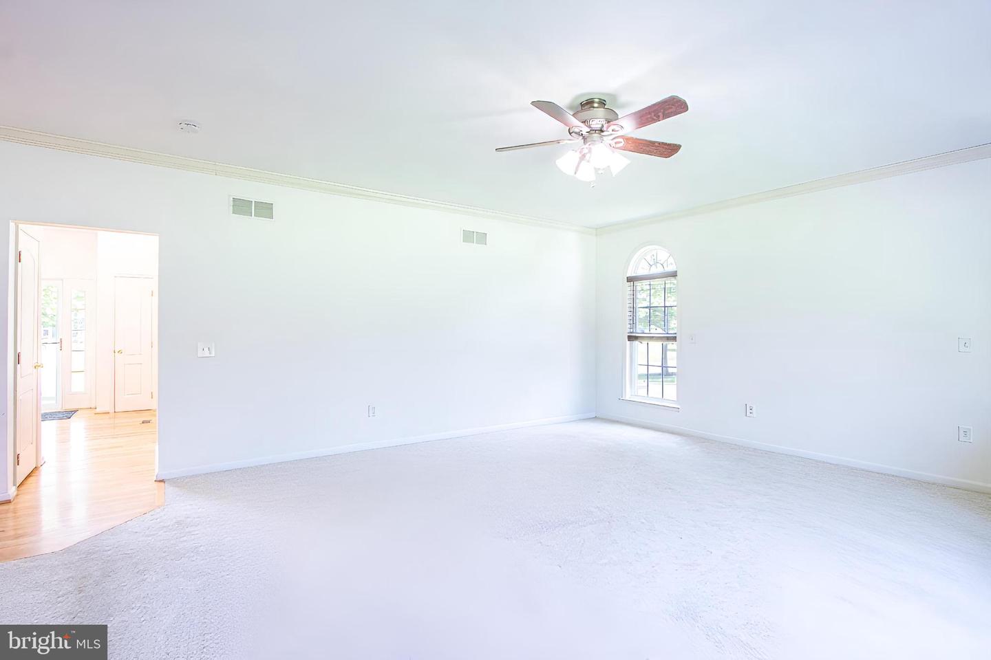 103 Westside Ln Property Photo 8