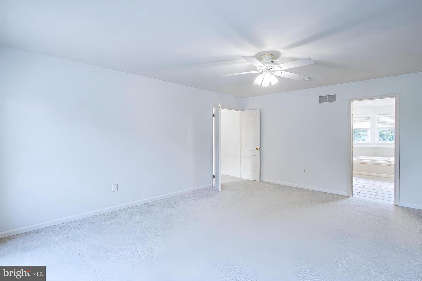 103 Westside Ln Property Photo 26