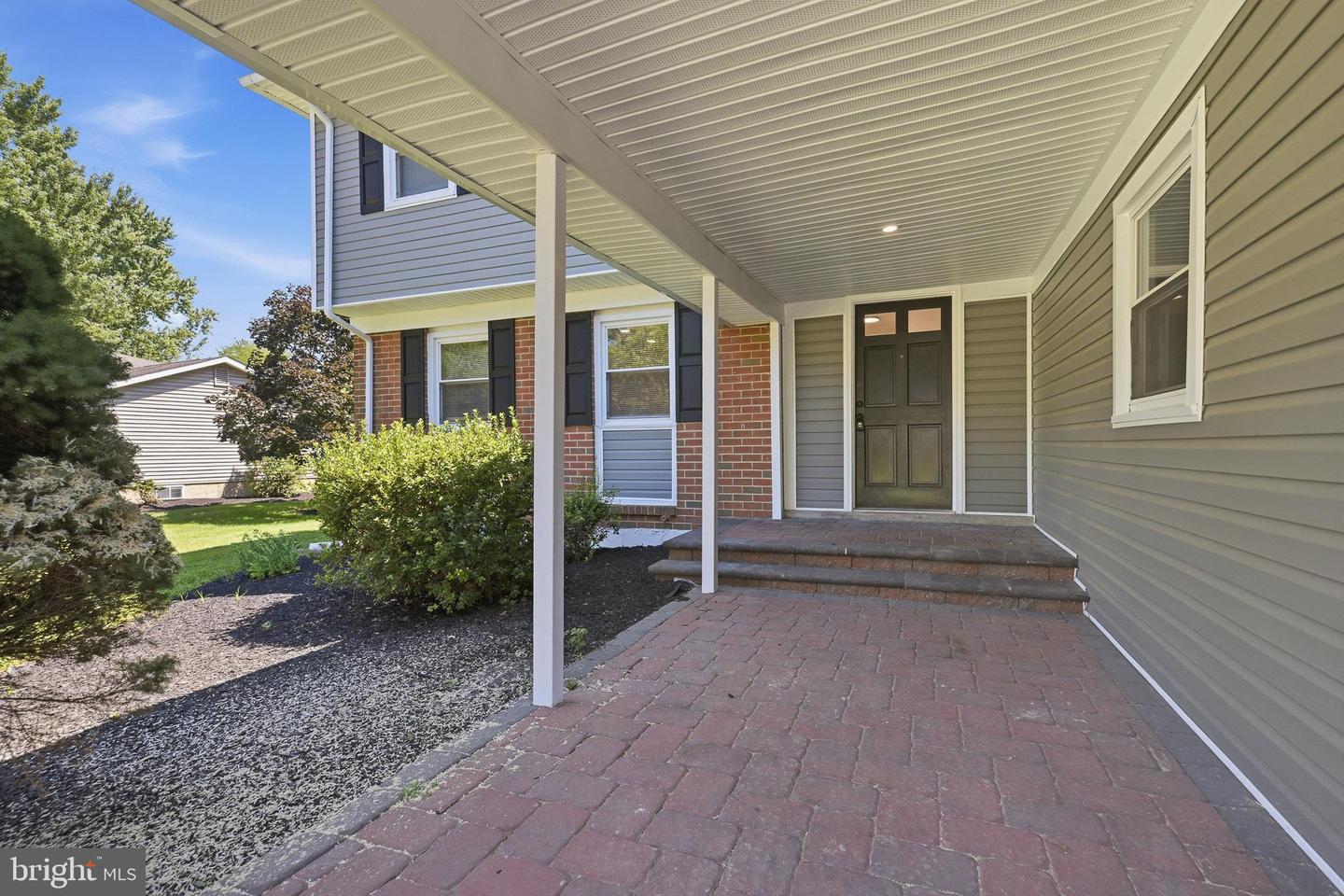 8 Harvest Trl Property Photo 2