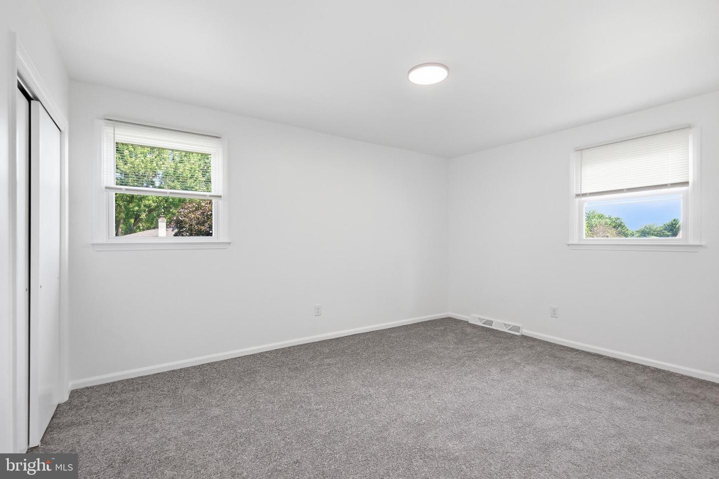 8 Harvest Trl Property Photo 14