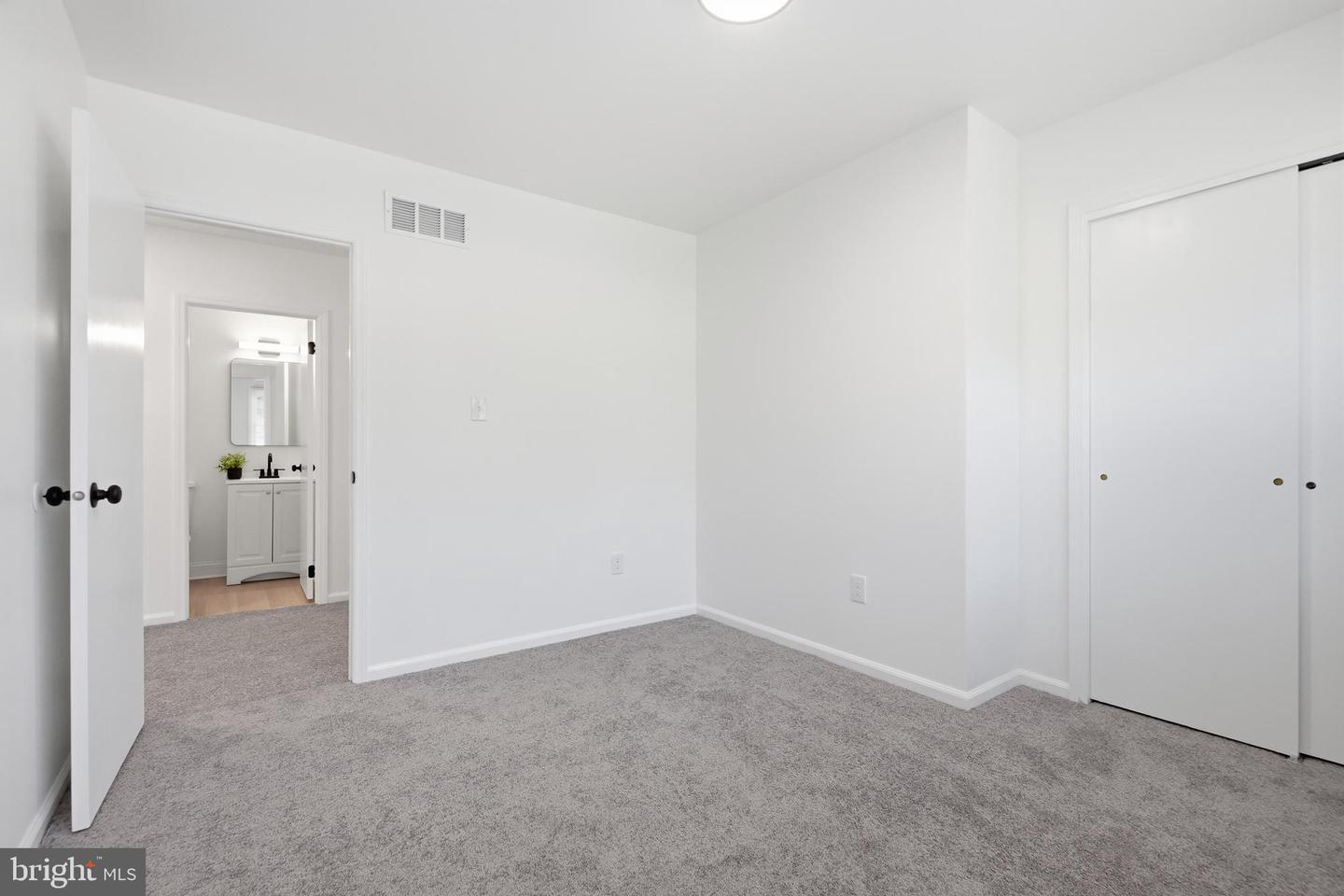 8 Harvest Trl Property Photo 23